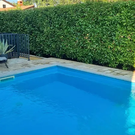 Apartment Casa Emilio With Pool Porec